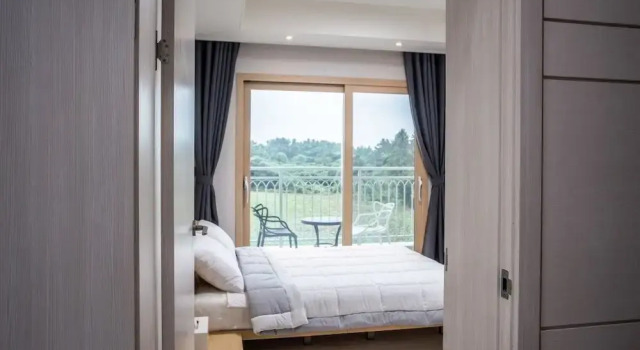 Oakra Resort, Забронировать Курортный отель Отели Согвипхо с парковкой, Парковка