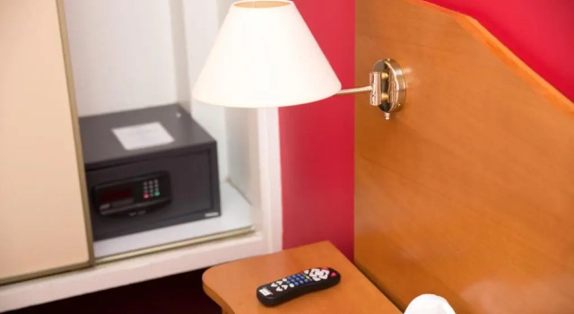 Четырёхместный номер Standard Le Clocher de Rodez Centre Gare