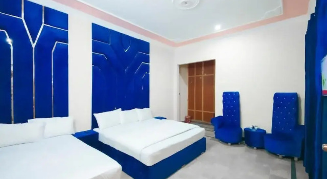 4 người Deluxe phòng Hotel A-One Multan