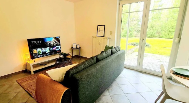 New 1 Bedroom Flat with Balcony & Garden, Reservar Hotel Luxembourg Luxemburgo, perto de Luxexpo