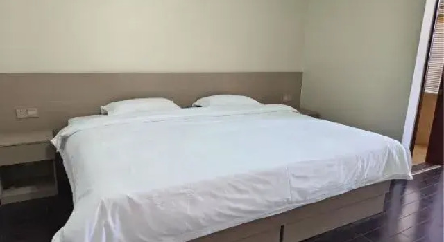 Люкс Deluxe Lavande hotel Wuxue XiangyunLu