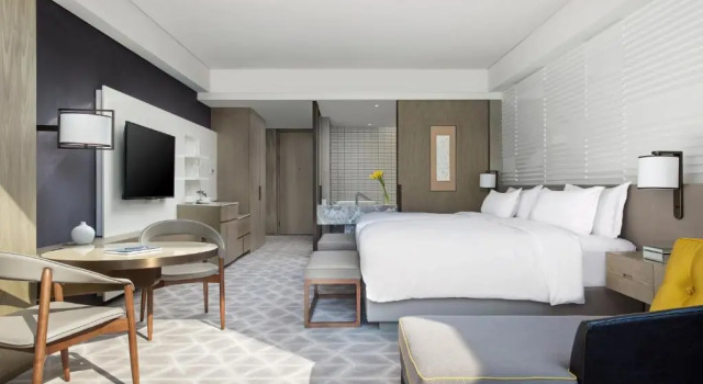 Номер Terrace Deluxe Cordis Shanghai Hongqiao