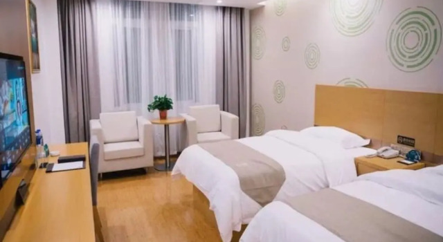 Двухместный номер Standard GreenTree Inn Jinan Jiyang Bus Station Express Hotel