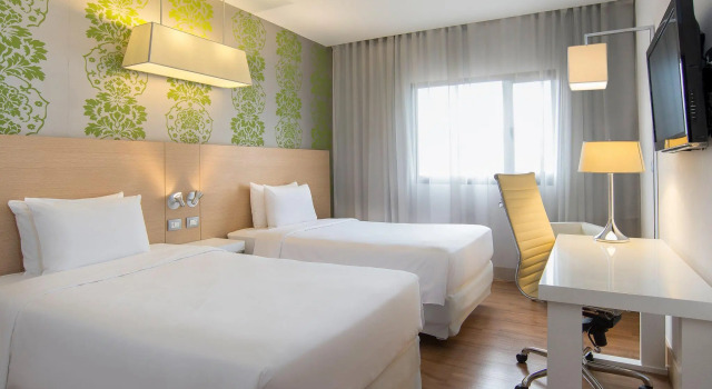Двухместный номер Standard Novotel Bogota Parque 93