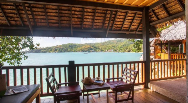 Номер Deluxe seafront Koh Tao Relax Freedom Beach Resort