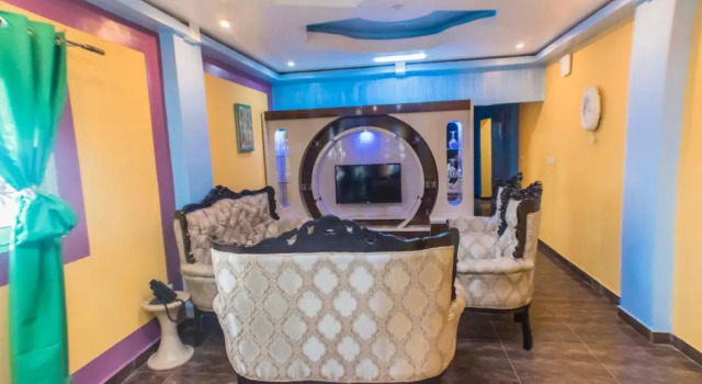 Hôtel le palace des rois, Rezervovat Hotel Hotely v Douala s parkováním, Parkování