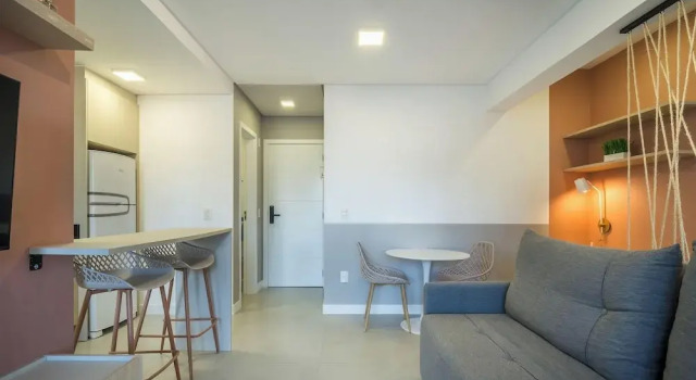1BR Apt in Condo w/ Pool and BBQ Evh0609