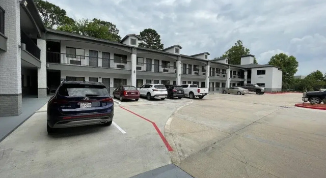 Super Stay Inn Humble IAH East