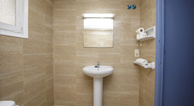 Четырёхместный номер Standard Hotel Casa Mas