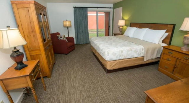 Номер Deluxe Brown County Inn