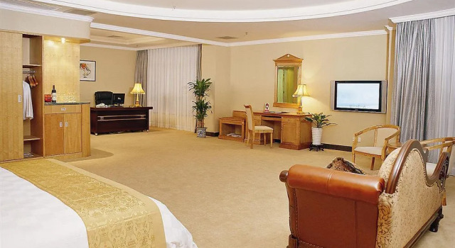 Jisheng Hotel Shenzhen, Rezerwuj Hotel Hotele w Shenzhen z parkingiem, Parking