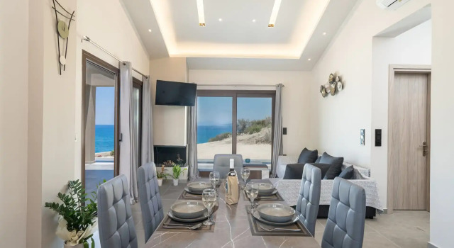 Beachfront Villa Fteri
