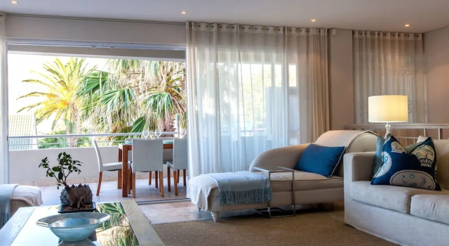 Geneva Drive Luxury Villa