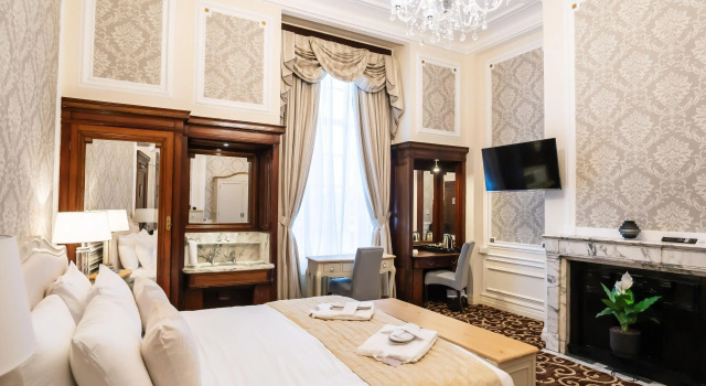 Adelphi Hotel, Buchen Sie Hotel Hotels in Liverpool mit Frühstück, in der Nähe von FACT, Frühstück