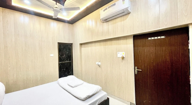 Номер Deluxe Hotel DEV VILLA GUEST HOUSE - VARANASI