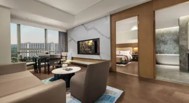 Люкс Deluxe Days Hotel By Wyndham Changsha Huanghua Intl Airport