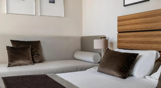 Четырёхместный номер Deluxe Hotel Ambasciatori