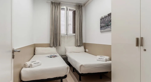 Семейные апартаменты с видом на город Enjoybcn Tapies Apartment