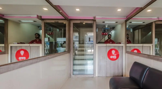 OYO 8311 Hotel Galaxy Residency