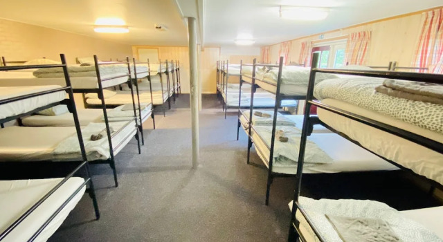 Camping De Nieuwe Hof, Rezerwuj Pole kempingowe Hotele w Veluwe z parkingiem, Parking