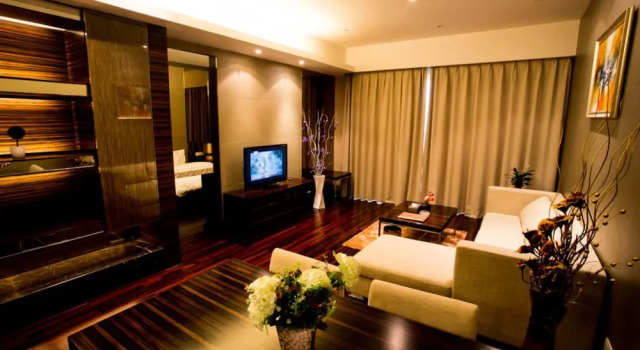 Wanlong Apartment Pazhou Branch