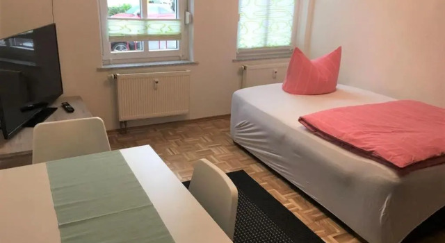 Ferienwohnung Geratal II, Забронировать Отель Отели Эрфурта с парковкой, рядом с Августинский монастырь, Парковка