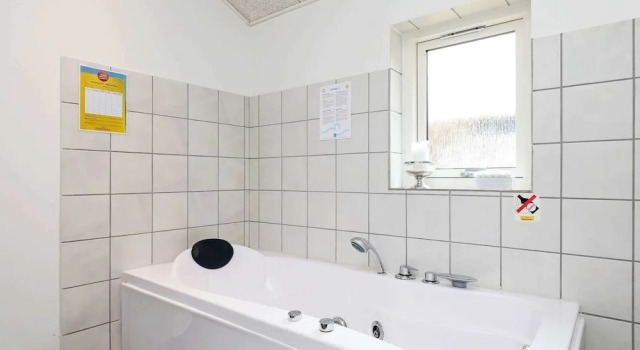 Коттедж 5 Star Holiday Home in Logstor