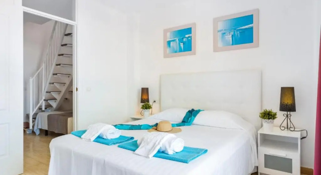 1314 FABULOUS 2 BEDROOM Accommodation ROOF TERRACE, Prenota Hotel Hotel a Tenerife con piscina, Piscina