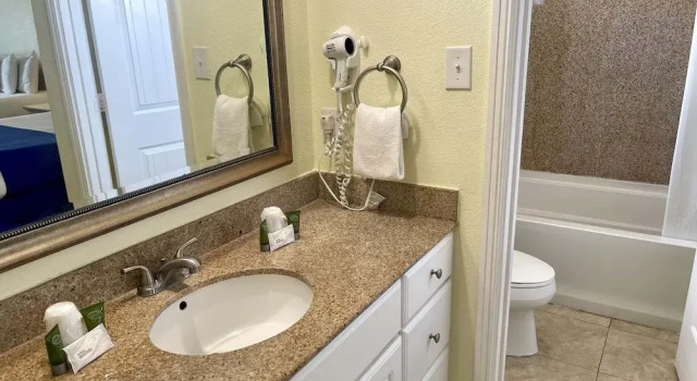 Номер Standard Beachgate Condo Suites And Hotel 436 1 Bedroom Condo