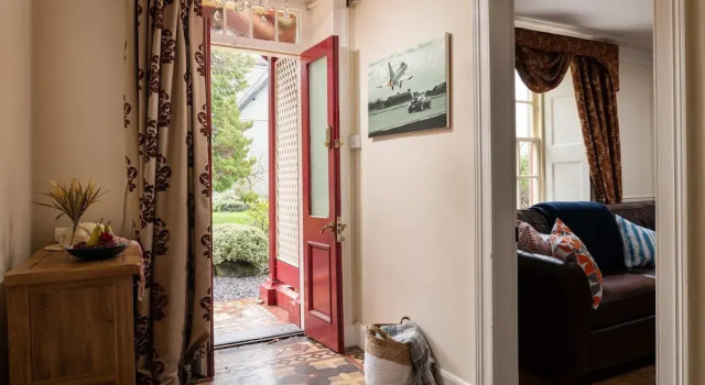 Townhouse in Llanrwst Near Snowdonia Park, Забронировать Дом для отпуска Лланруст Клоид, рядом с Llanrwst Almshouses