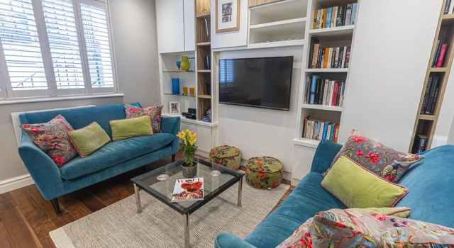 Monthly Discount! Self Isolation w/ Private Entrance and all Amenities, in Notting Hil, Забронировать Отель Отели Англии 3 звезды, 3*