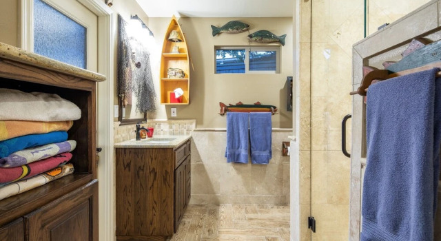 Hummingbird Hideaway 4 Bedroom Home, Réserver Maison de vacances Canyon Lake Texas Hill Country