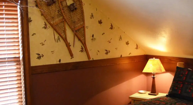 Cocoa Cottage Bed & Breakfast, Book Feriehus Hoteller i Whitehall med parkering, Parkering