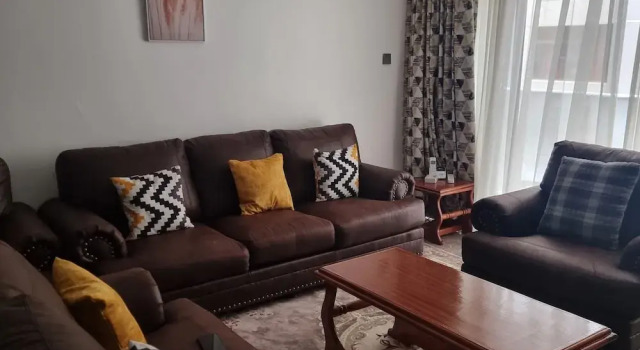 Safari City Two Bedroom Apartment, Забронировать Апартаменты/квартира Отели Найроби Каунти с парковкой, рядом с Торговый центр Yaya Centre, Парковка