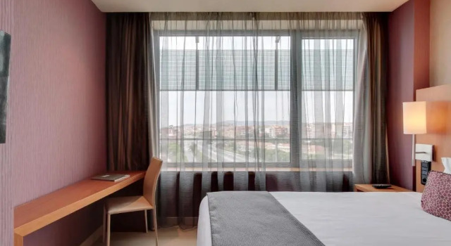 Одноместный номер Hotel Badalona Tower