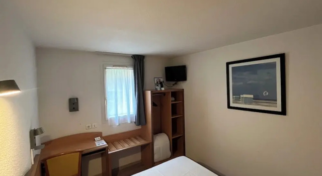Двухместный номер Standard Brit Hotel Essentiel Millau