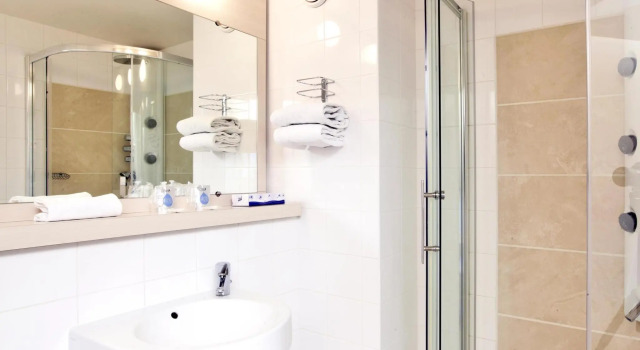 Трёхместный номер Standard Mercure Chartres Est