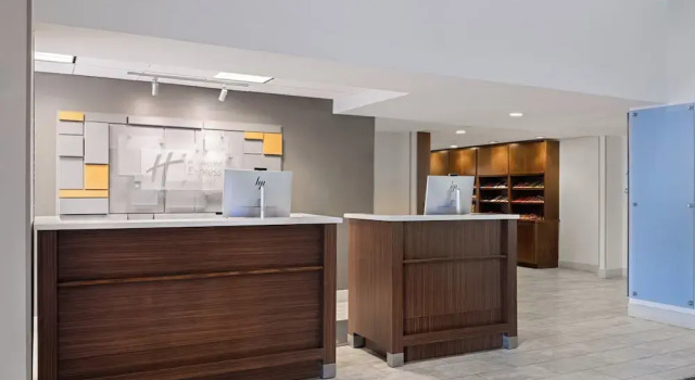 Holiday Inn Express Suites Augusta West -Ft Gordon, Boek Hotel Hotels in Georgia met parkeren, Parkeren