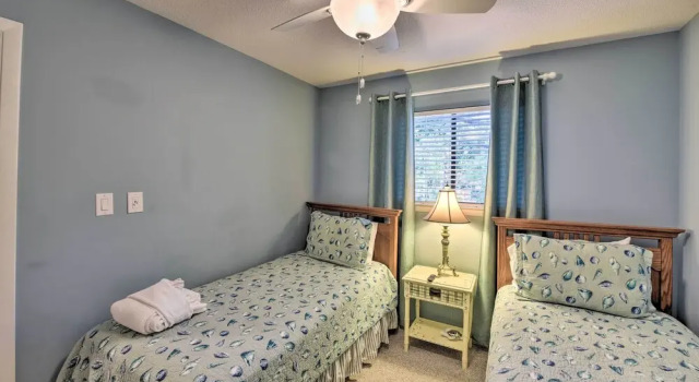 Hilton Head Condo: Beach Supplies, Walk to Shore!