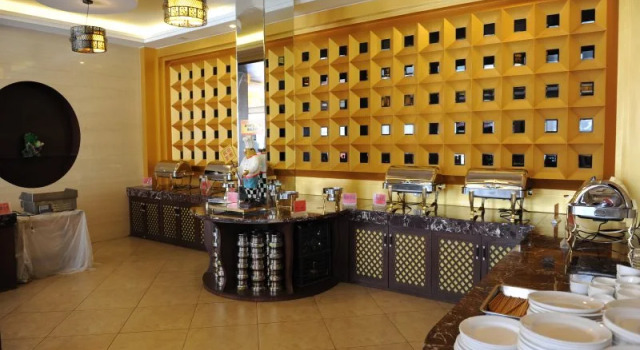 Shangrila Sanglong Hotel, Buchen Sie Hotel Hotels in Yunnan mit Parkplatz, Parkplätze