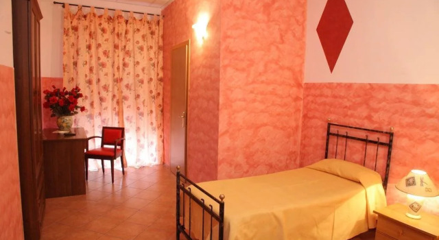 B&B Rinascente, Забронировать Отель Паола Калабрия