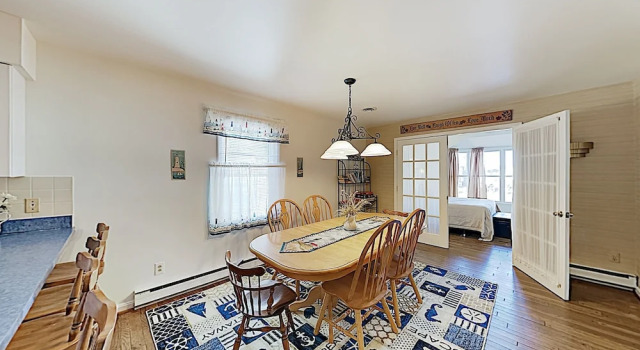 Tranquil Canal-front Getaway - 3 Blocks To Beach 4 Bedroom Home