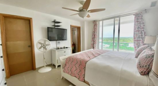 Апартаменты Marbella Fabulous 3br &3ba Pool And Beach