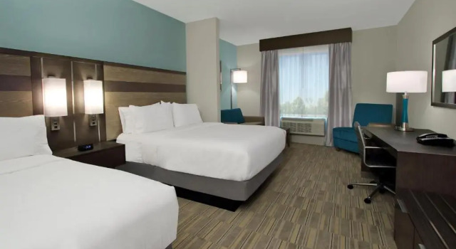 Двухместный люкс Holiday Inn Express & Suites - Lake Charles South Casino Area by IHG