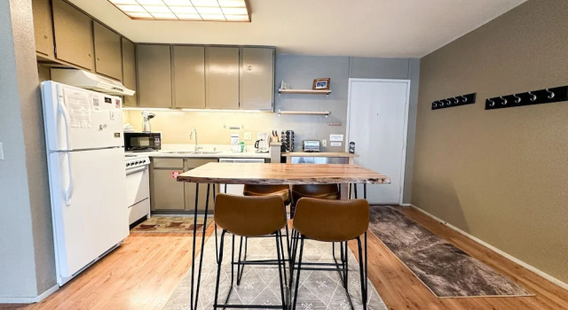Номер Standard Summit 258 Pet-Friendly, Comfortable, Great Complex Amenities by RedAwning