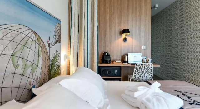 Двухместный номер Superior с балконом Hôtel Jules Verne Biarritz