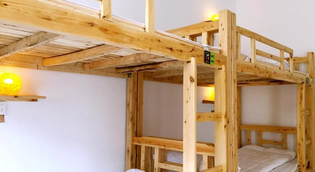 Xian KATIN Youth Hostel, Book Hostel / Vandrerhjem Hoteller i Shaanxi med parkering, Parkering