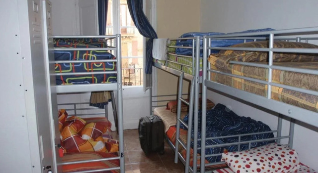 After Hostel, Забронировать Хостел Эшампле Барселона, рядом с Jove Regina Theatre