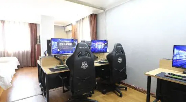 Кровать в общем номере GreenTree Inn Jiangsu Taizhou Xinghua Anfeng Runan Garden Express Hotel
