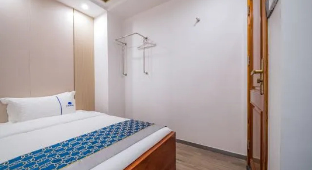 Люкс Deluxe Liukeshu Hotel (Shenzhen Shiyan Yingrenshi Metro Station Branch)